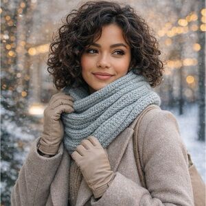 Lauren Conrad Infinity Scarf - NWT